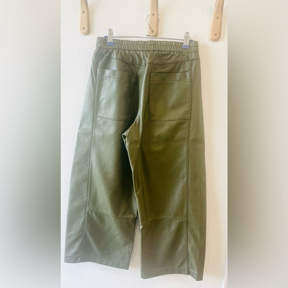 Anthropologie The Izzie Relaxed Faux Leather Barrel Pants in Holly Size XSP - Picture 3 of 4